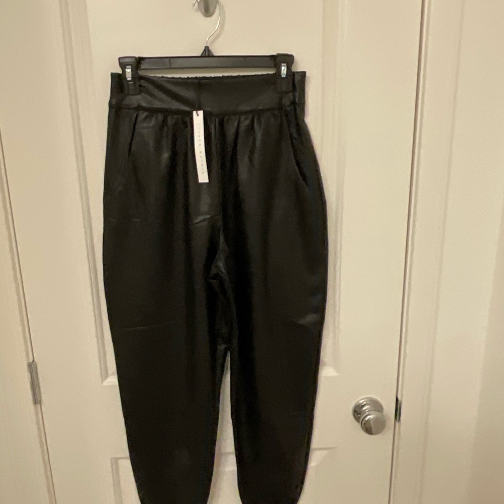 Susana Monaco Black Stretch Jogger Pants